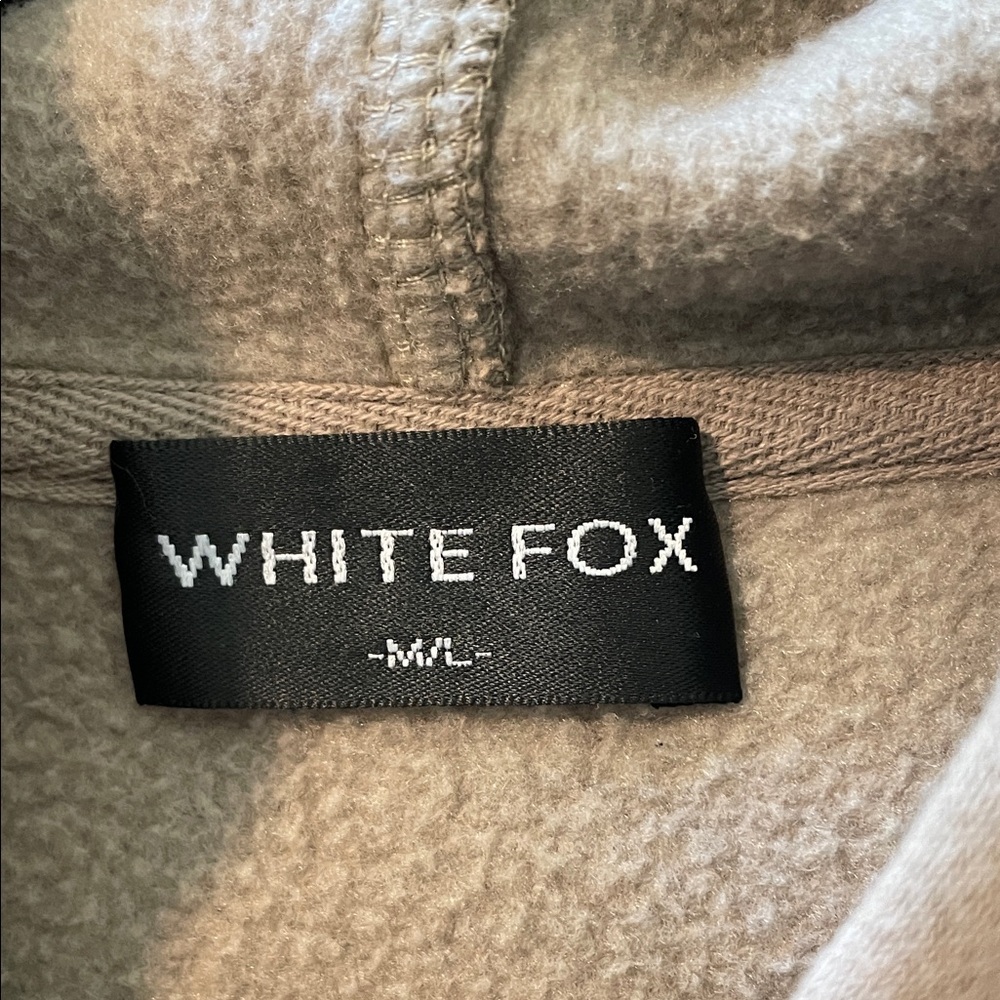 White Fox Offstage Hoodie and Sweatpants Matching Set - Vol.3 - Picture 5 of 9